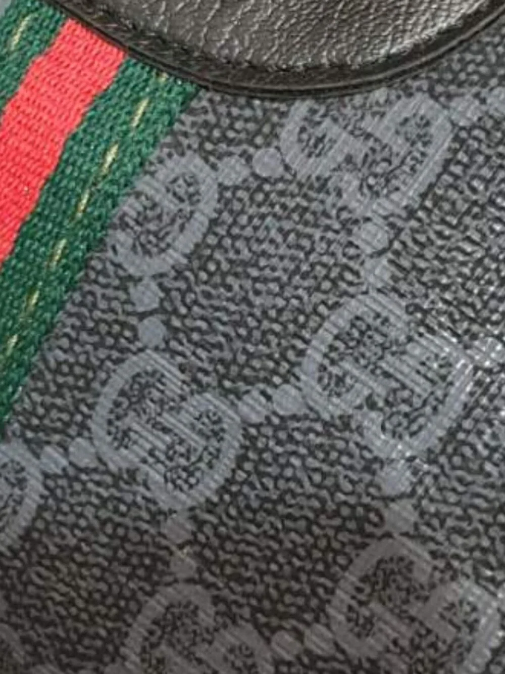 Gucci Monogram Gray Silver Cosmetic Pouch Bag Unisex Casual everyday Travel Bag